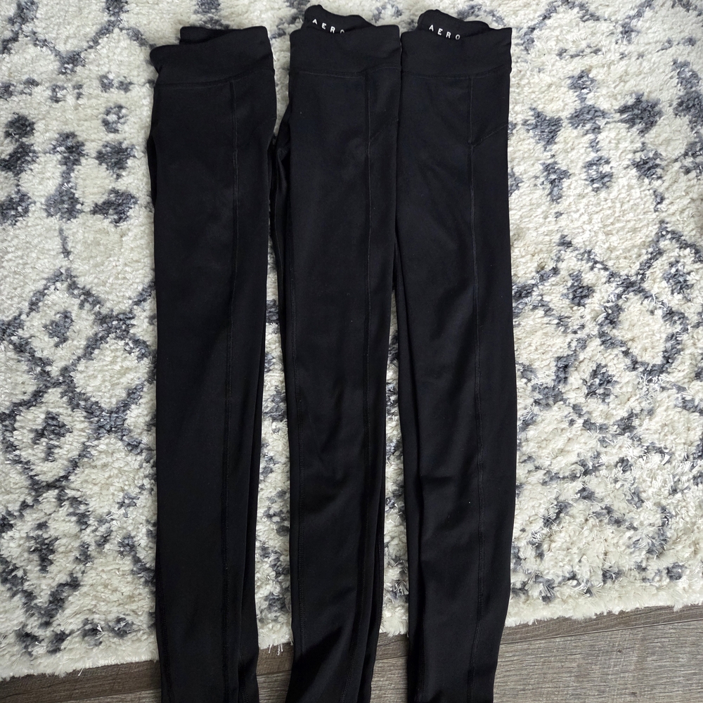 Aeropostale Classic Black Leggings